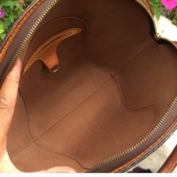 Louis Vuitton Monogram Elipse PM Handbag - Picture 13 of 16